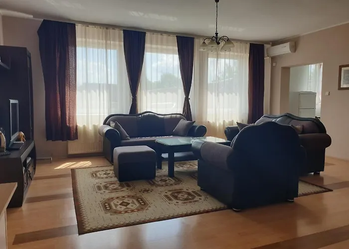 Atrijum * اباتين